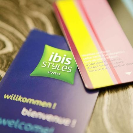 Ibis Styles Guyancourt Versailles Εξωτερικό φωτογραφία